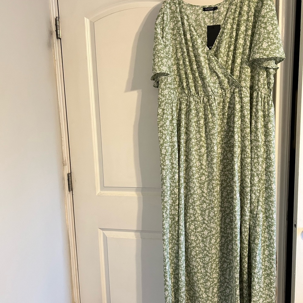 Floral Green Maxi Dress